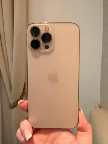 iPhone 13 Pro Max Gold - Impecável