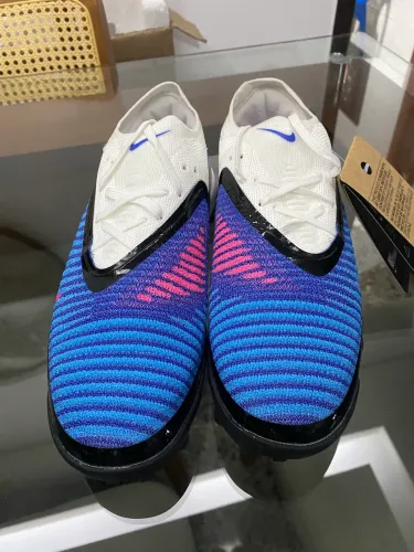 Chuteira Nike Phantom 6 Elite 40