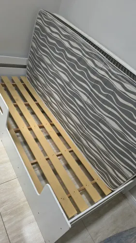 Cama com colchão 