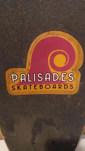 Vendo skate longboard palisades com pouquíssimo uso