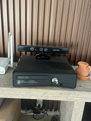 XBOX 360 CONSERVADO