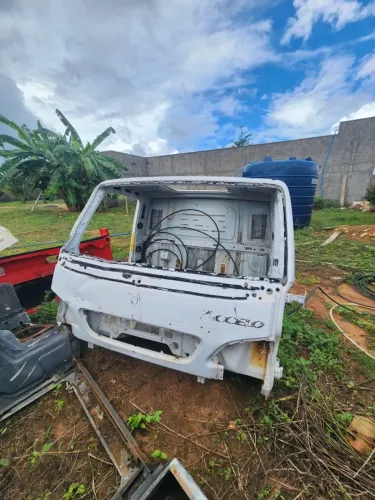 CABINE MERCEDES BENZ ACCELO