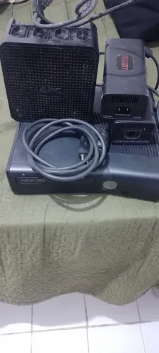 Xbox 360 sem os controles 