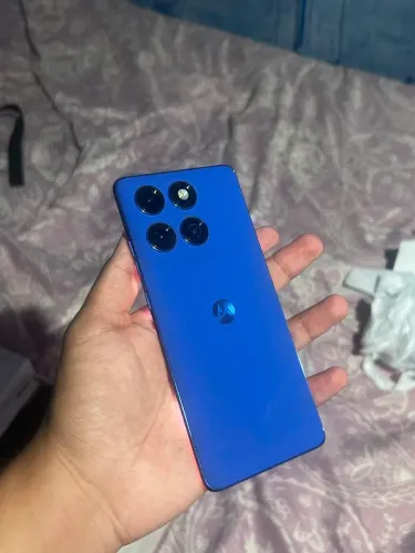Vende e celular novo apenas 3 meses de uso