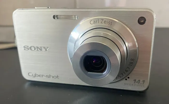 Câmera digital Sony Cyber-Shot W560