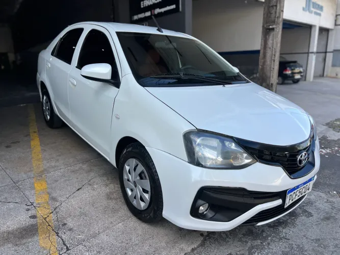 Toyota Etios X Sedan 1.5 Flex 16V 4P Aut. 2018