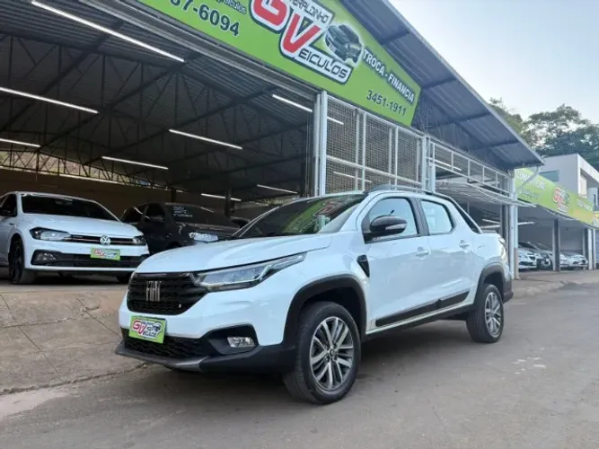Fiat Strada Volcano 1.3 Flex 8V CD 2026