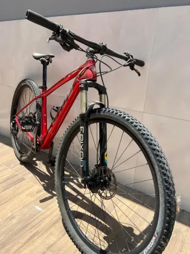 Bicicletas 100 porcento carbono