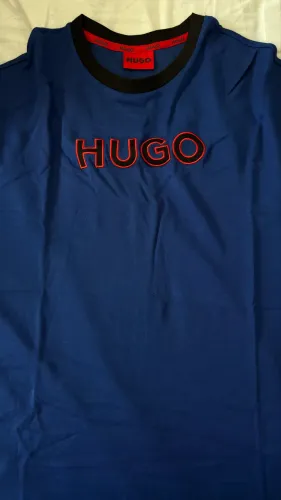 Camiseta Hugo original