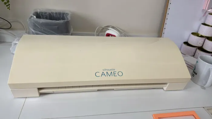 Silhouette cameo 3