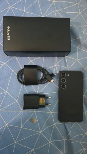 Samsung Galaxy S23 256gb (Com NF)