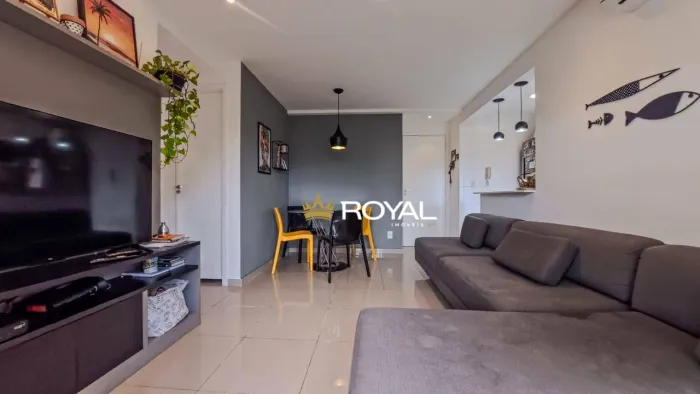 Apartamento com 2 quartos, sendo 1 suíte, 2 banheiros e varanda com vista livre, à venda,