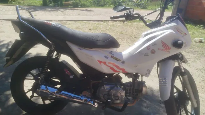 Vendo essa pop 110 todo boa em dias só pega é transferi 