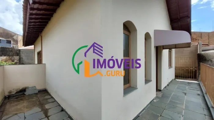 CASA ASSOBRADADA - JARDIM FORMOSA - MG
