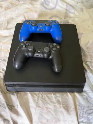 Playstation 4 Slim 1TB