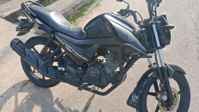 Tudo em dia, placa, sem multas, pneus novos, tudo funcionando