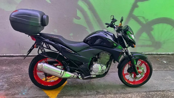 Honda CB 300R 2010