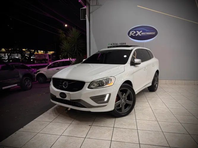 Volvo XC 60 T-5 R-design 2.0 FWD 5P 2015