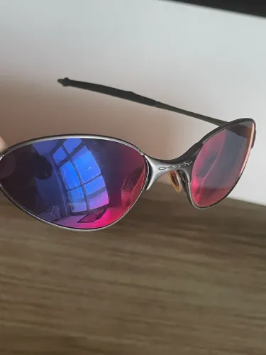 Óculo oakley (raridade)