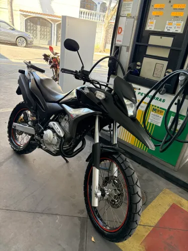 Honda XRE 300 33mil km rodados