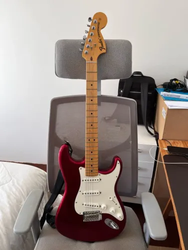 Guitarra Fender Stratocaster Americana