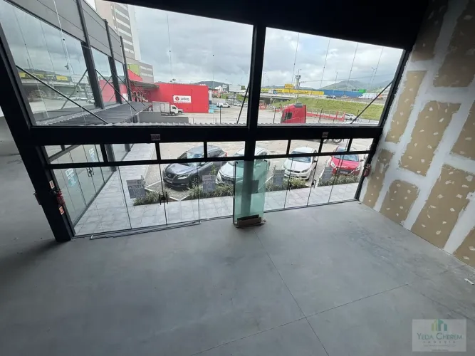 Loja Comercial em Biguaçu