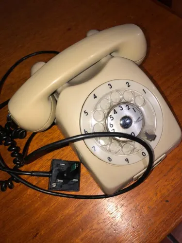 Telefone Antigo de Disco Ericsson - Bege - Retrô/Colecionador