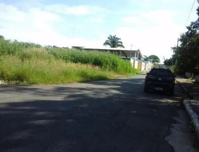 Terrenos na Av. das Torres