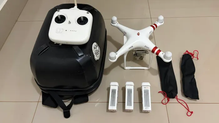 DJI Phantom 3 Standard - Completo + 3 Baterias + Hélices extras + Case de transporte 