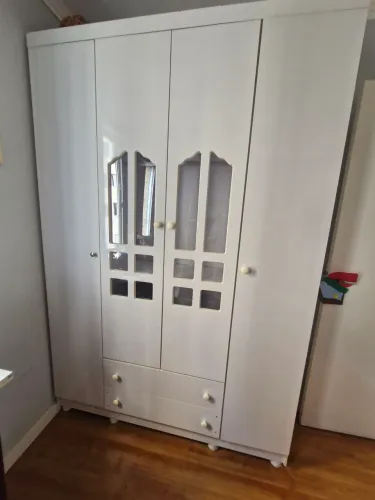 Guarda roupa infantil
