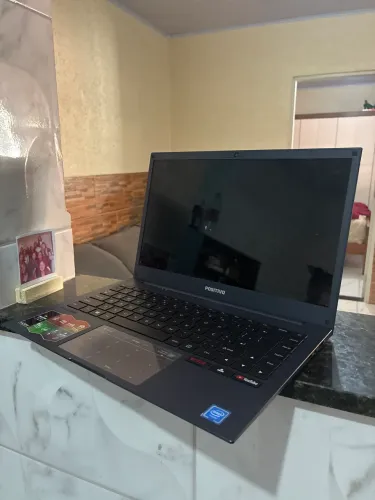 Laptop positivo
