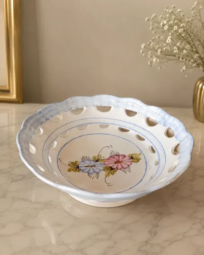 Fruteira Fenestrada Vintage em Porcelana Schimit 