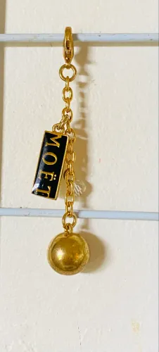 Brinde Vintage de Luxo! Marcador de Taça