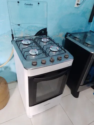 Lindo fogão 4 bocas