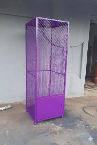 Porta latinha pra bar e distribuidora de bebidas 