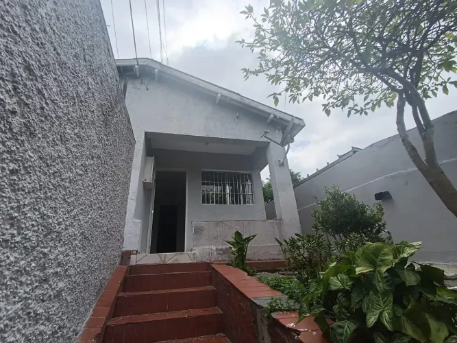 Duas casas grandes - Terreno 10x25 - Jd Casa Grande