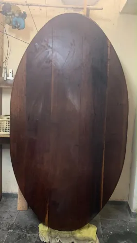 Mesa de Madeira Maciça Oval