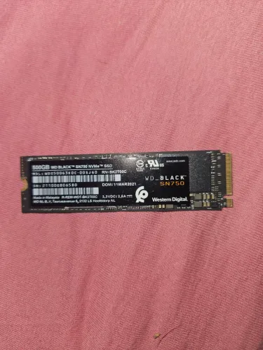 SSD WD Black SN750 500GB NVMe M.2 PCIe 3.0 com 100% de Saúde