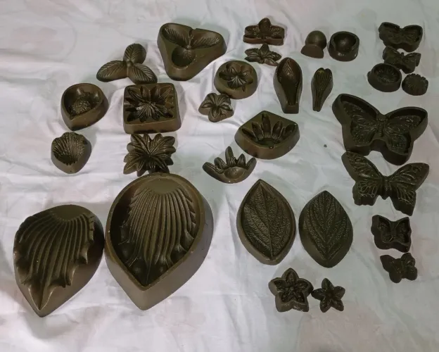 Kit de frisadores moldes(flores E.V.A) 15 peças semi novo