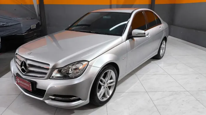 Mercedes-Benz C-180 CGI Classic 1.8 16V 156cv Aut. 2012