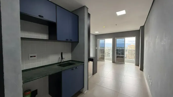 Sala no Kinbor para aluguel, 38 m2 com mobilia no Boqueirão por apenas R$3500,00 mensal