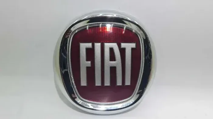 Emblema Traseiro Fiat Punto 2014 100173705 22cx101
