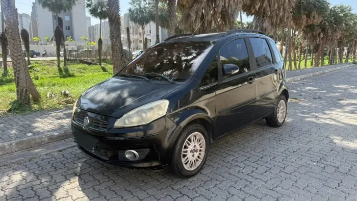 Fiat Idea Attractive 1.4 Fire Flex 8V 5P 2013