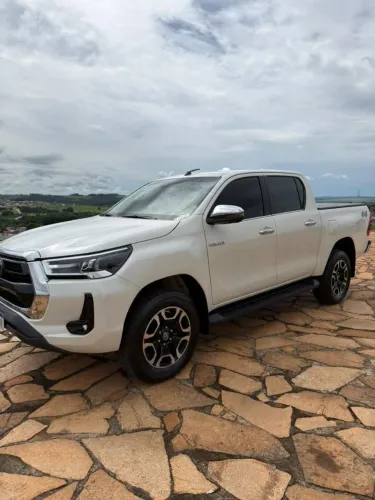 Toyota Hilux CD SRV 4X4 2.8 TDI Diesel Aut. 2022