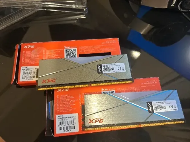 Memória RAM XPG Spectrix D50, 16GB (2x8GB), 3200Mhz, RGB