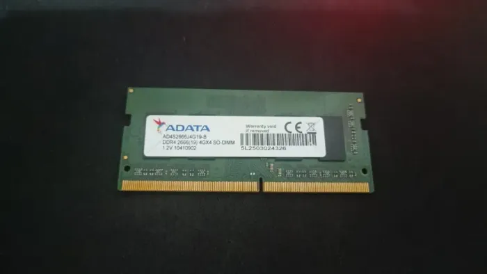 Memória RAM DDR4 de 4GB 2666MHz ADATA