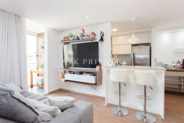Apartamento Mobiliado / 64m² / 2 dormitórios / 1 suíte / 1 vaga de garagem / Condomínio Ma