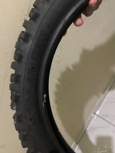 Pneu pra trilha