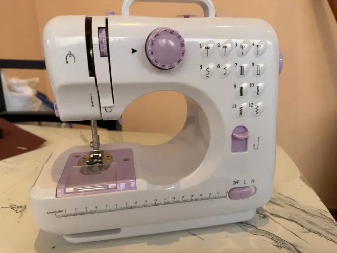 Máquina de Costurar