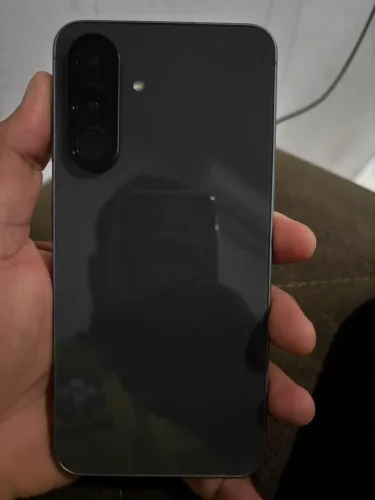 Troco Samsung a56 5g com carregador caixa tudo origina troco por um buldogue francês l